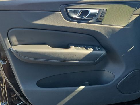 Certified 2025 Volvo XC60 B5 Plus image 13