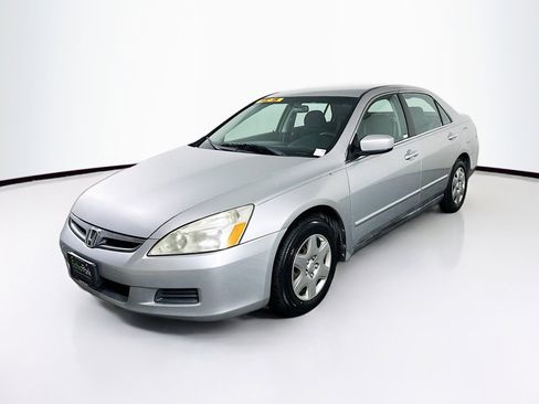 Used 2006 Honda Accord LX image 3