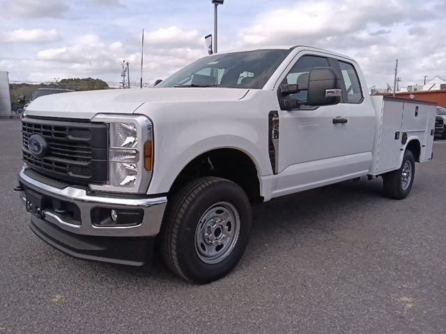 New 2026 Ford F250 XL w/ XL Chrome Package AWD/4WD image 7