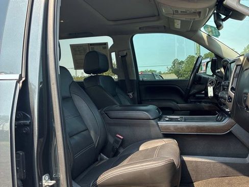 Used 2017 GMC Sierra 1500 Denali w/ Denali Ultimate Package AWD/4WD image 7