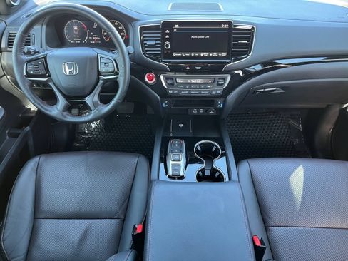 Used 2024 Honda Ridgeline Black Edition image 12
