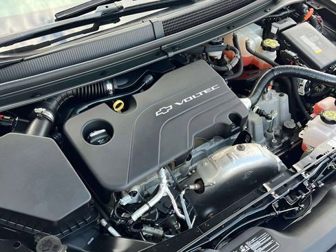 Used 2017 Chevrolet Volt Premier w/ Driver Confidence II Package FWD image 38