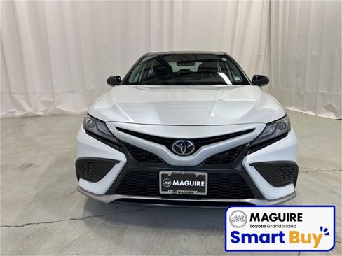 Used 2022 Toyota Camry XSE image 29