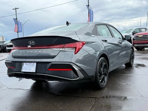 New 2026 Hyundai Elantra SEL Sport Premium FWD image 7