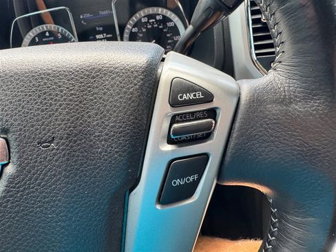 Used 2019 Nissan Titan PRO-4X w/ Pro-4x Convenience Package AWD/4WD image 14