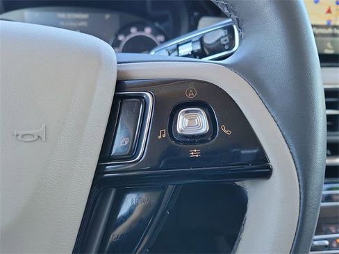 Used 2022 Lincoln Corsair FWD w/ Equipment Group 101A image 13