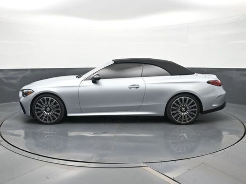Used 2024 Mercedes-Benz CLE 300 4MATIC Cabriolet image 2