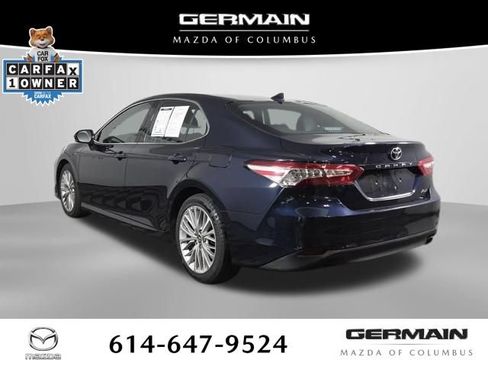 Used 2019 Toyota Camry XLE FWD image 11