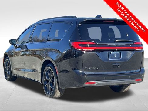 New 2026 Chrysler Pacifica Select w/ S Appearance Package image 29