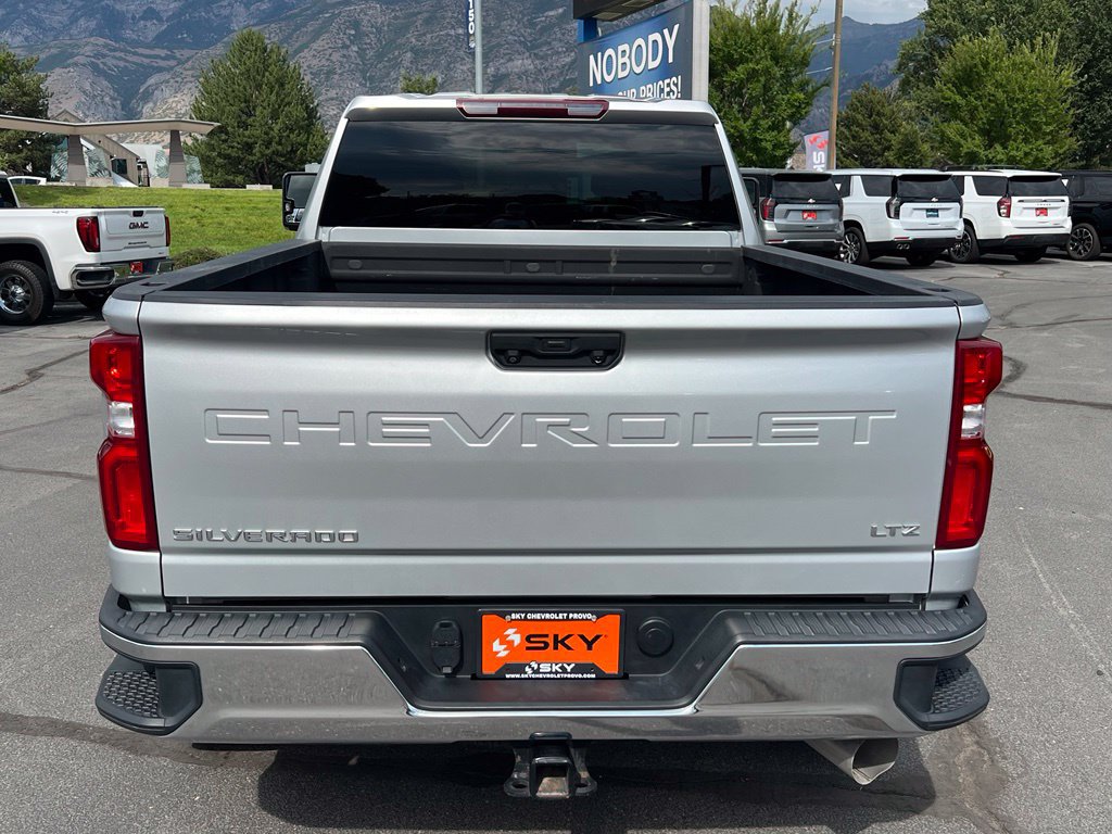 Used 2021 Chevrolet Silverado 2500 LTZ w/ Z71 Off-Road Package AWD/4WD image 10