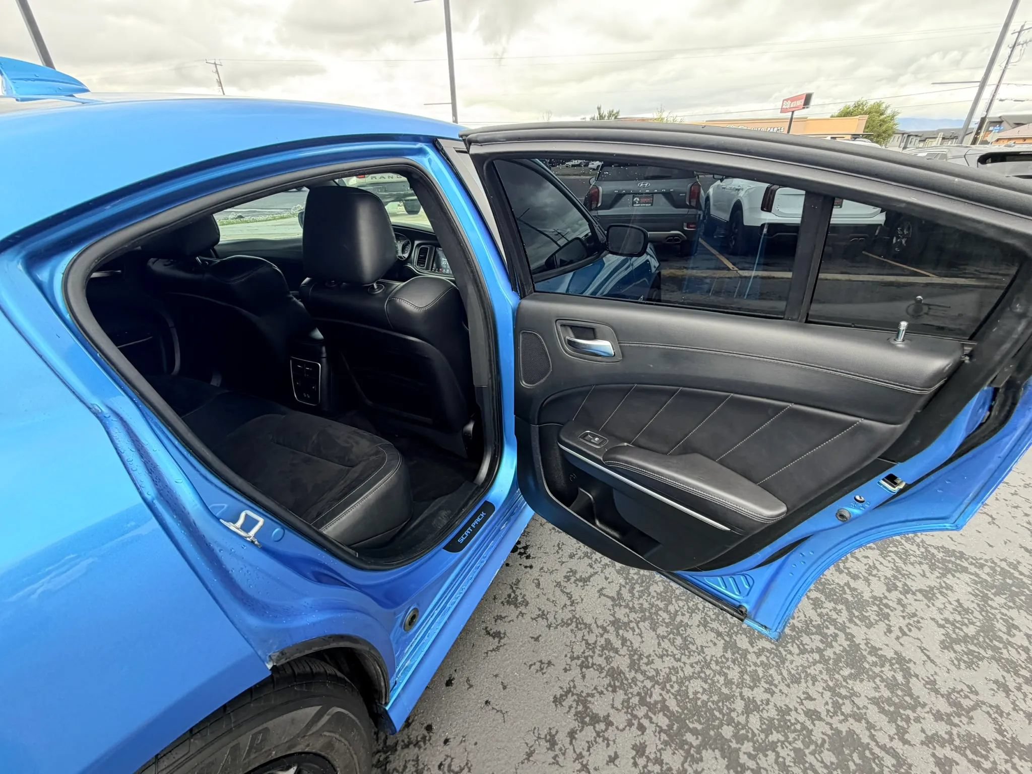 Used 2019 Dodge Charger Scat Pack w/ Dynamics Package RWD image 23