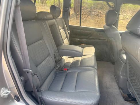 Used 2002 Toyota Land Cruiser image 81