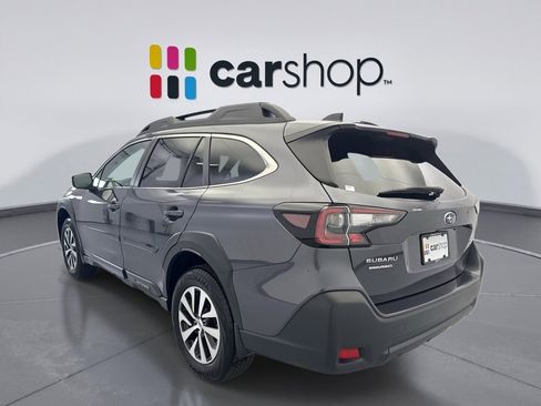 Used 2025 Subaru Outback Premium AWD/4WD image 3