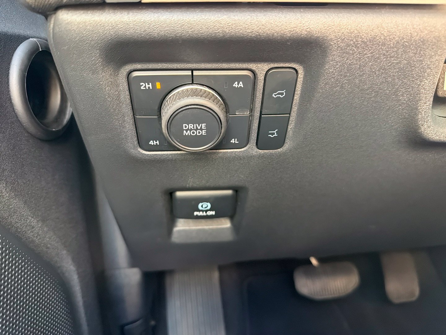 Used 2025 Ford Expedition Max Active AWD/4WD image 11