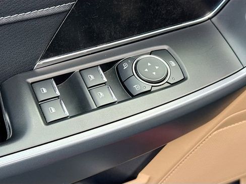 Certified 2022 Ford F150 XLT w/ Equipment Group 302A High image 19