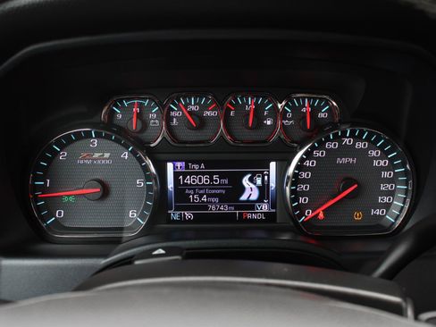 Used 2019 Chevrolet Silverado 1500 LT w/ All Star Edition image 9