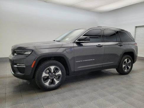 Used 2022 Jeep Grand Cherokee Limited 4xe image 2