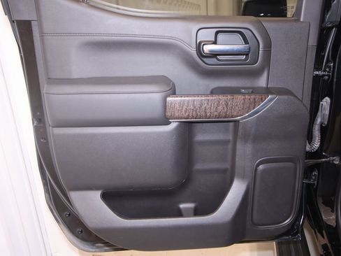 Used 2022 GMC Sierra 1500 Denali w/ Denali Reserve Package image 16