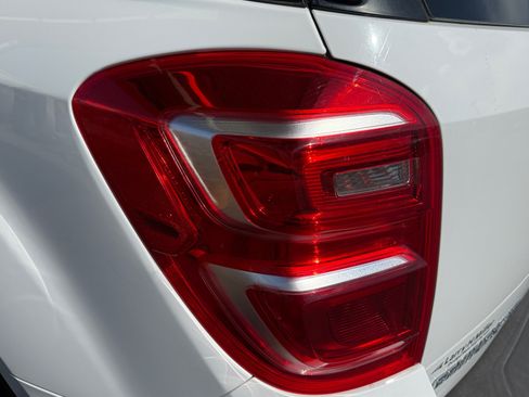 Used 2017 Chevrolet Equinox LS AWD/4WD image 25