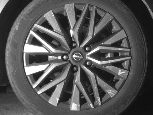Used 2025 Nissan Altima 2.5 SV FWD image 22