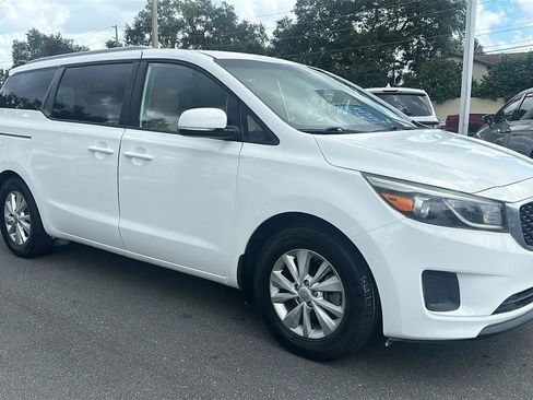 Used 2016 Kia Sedona LX w/ LX Convenience Package FWD image 5