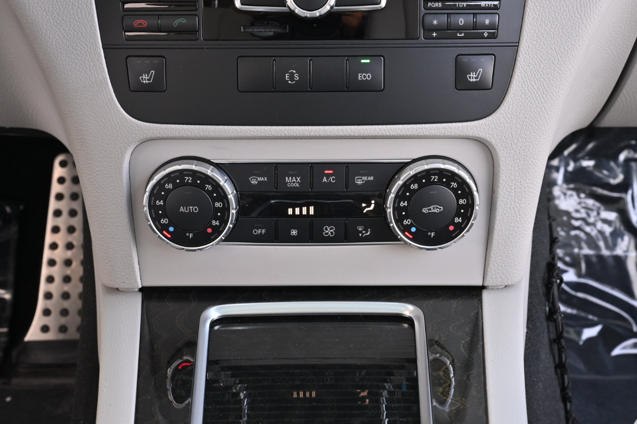 Used 2015 Mercedes-Benz GLK 350 2WD image 26