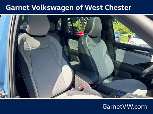 New 2026 Volkswagen Tiguan SE R-Line AWD/4WD image 37