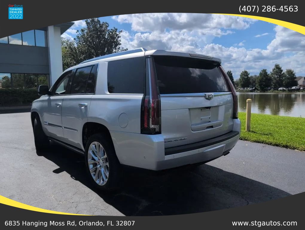 Used 2018 Cadillac Escalade Premium Luxury AWD/4WD image 3