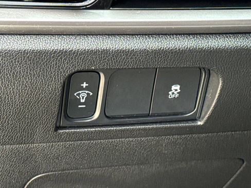 Used 2025 Kia Sorento S w/ Panoramic Sunroof Package FWD image 23