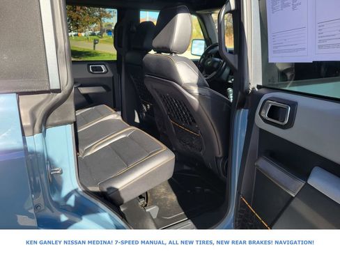 Used 2022 Ford Bronco Badlands image 48