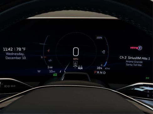 New 2026 Cadillac Optiq Luxury 1 image 18