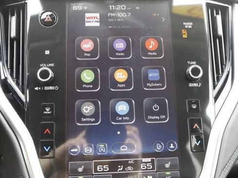 Used 2025 Subaru Outback Premium AWD/4WD image 27