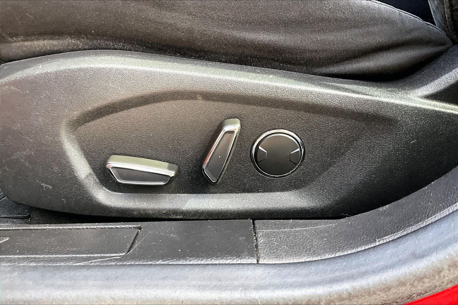 Used 2016 Ford Fusion SE FWD image 32