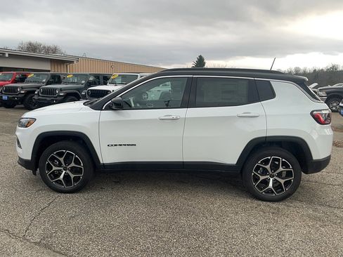 New 2026 Jeep Compass Limited w/ Sun, Sound & Navigation Group image 7