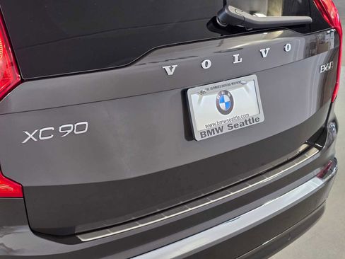 Used 2025 Volvo XC90 B6 Ultra w/ Protection Package Premier image 7