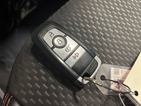 Used 2023 Ford Escape ST-Line image 31