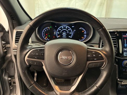 Used 2019 Jeep Grand Cherokee Limited w/ Luxury Group II AWD/4WD image 11
