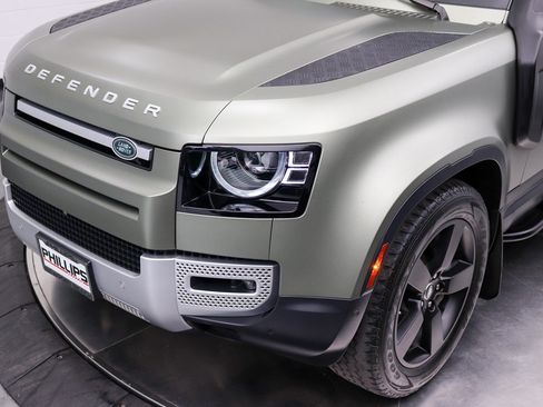 Used 2021 Land Rover Defender 90 First Edition AWD/4WD image 10