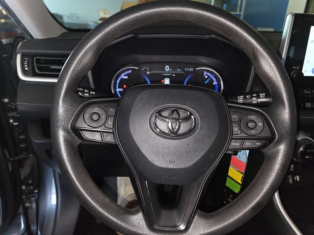 Used 2023 Toyota RAV4 LE AWD/4WD image 14