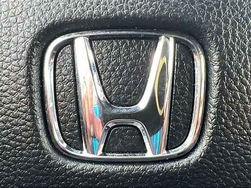 Used 2023 Honda Civic Sport image 28