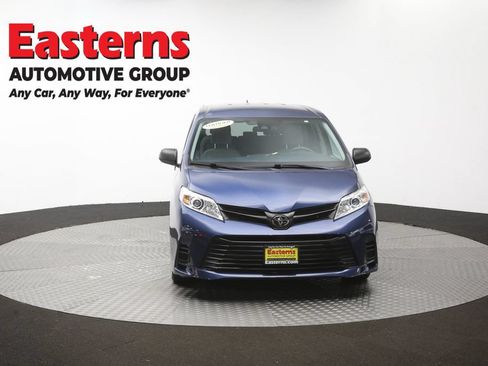 Used 2020 Toyota Sienna L FWD image 53