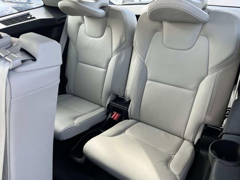 Used 2023 Volvo XC90 B6 Ultimate w/ Lounge Package image 20