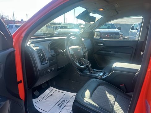 Used 2022 Chevrolet Colorado Z71 w/ Trail Boss Package image 15