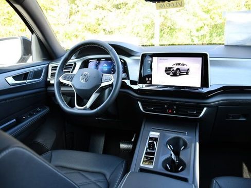 New 2026 Volkswagen Atlas Cross Sport SE image 20