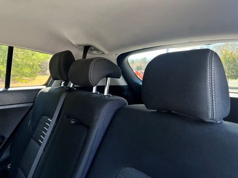 Used 2018 Kia Sportage LX image 13