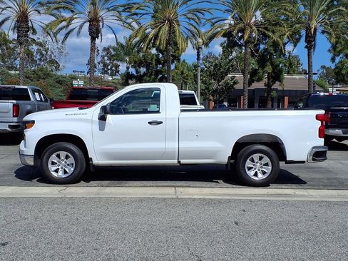 Used 2022 Chevrolet Silverado 1500 W/T RWD image 2