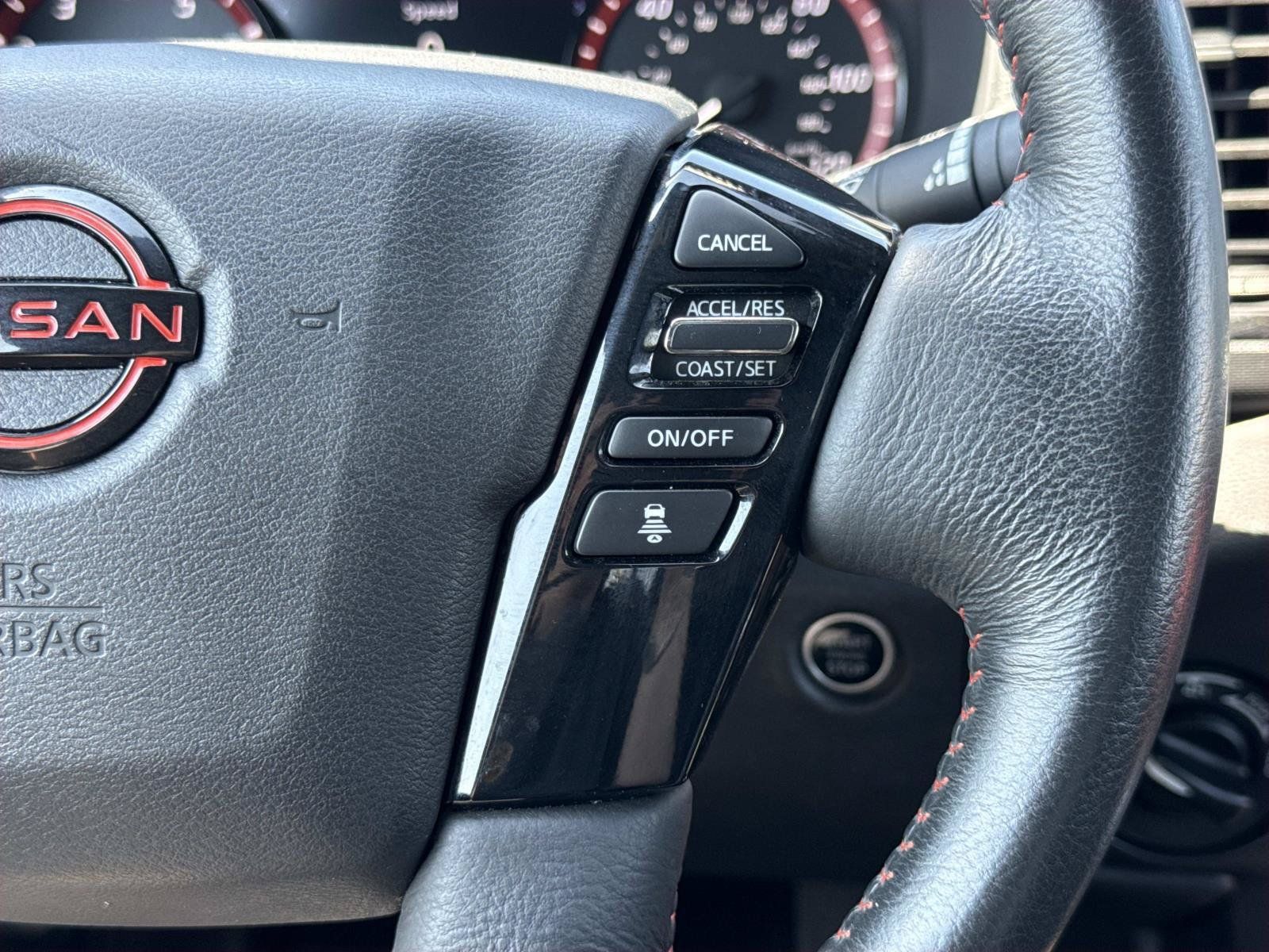 Used 2022 Nissan Frontier PRO-4X AWD/4WD image 14