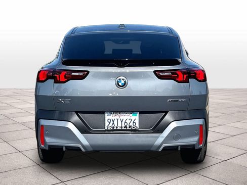 Used 2026 BMW X2 xDrive28i w/ Technology Package AWD/4WD image 8