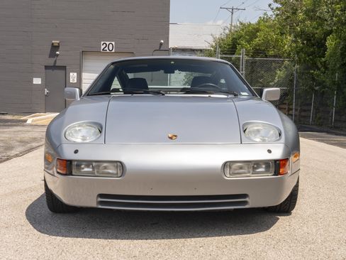 Used 1991 Porsche 928 S4 RWD image 10