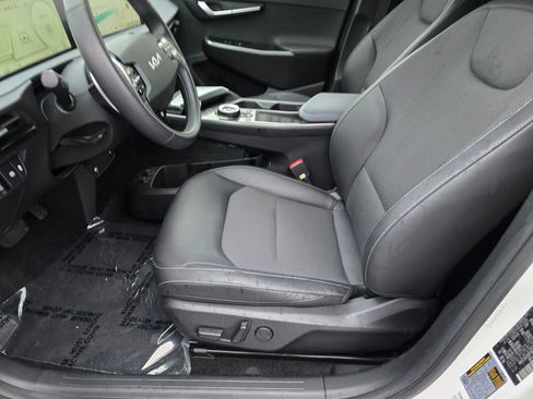 Certified 2023 Kia EV6 Light image 27